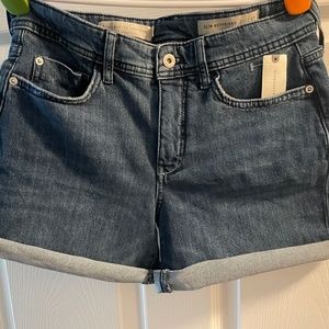Pilcro slim boyfriend denim shorts sz27 NWT
